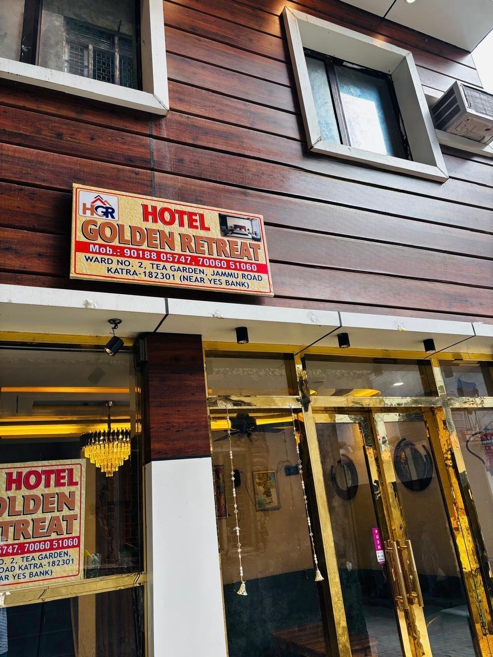 Hotel Golden Retreat Exterior